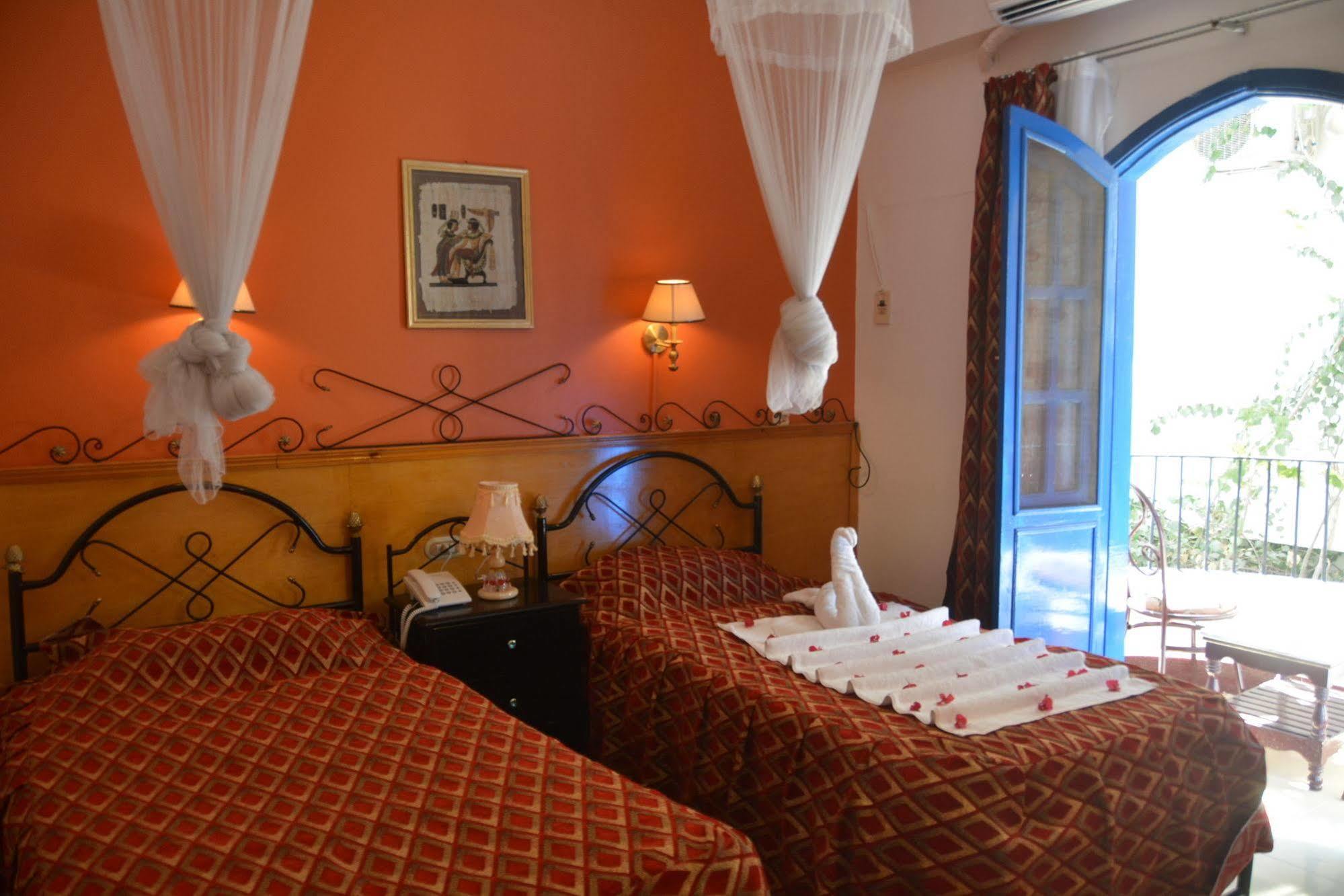 El Gezira Hotel Luxor Esterno foto